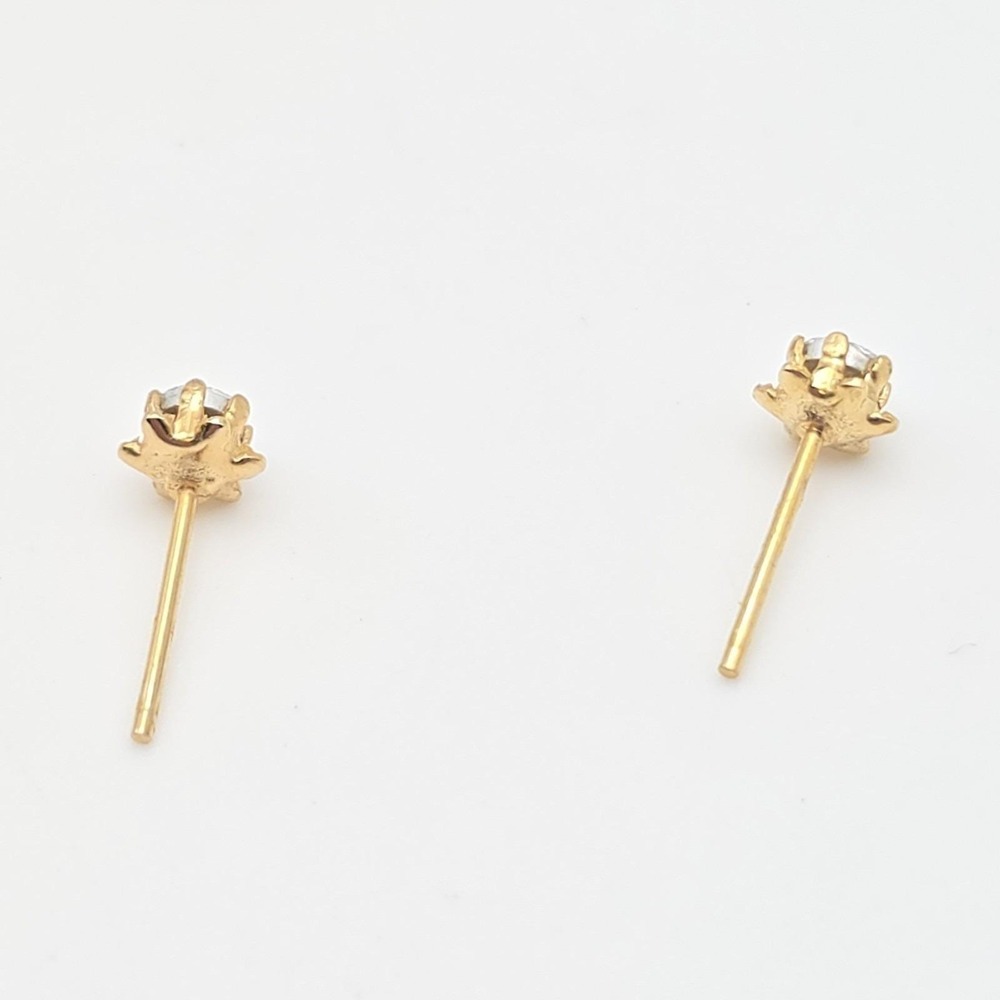 Vintage Diamond Stud Earrings 10k Yellow Gold Diamond Cut Setting 10k Gold Backs - Picture 5 of 11